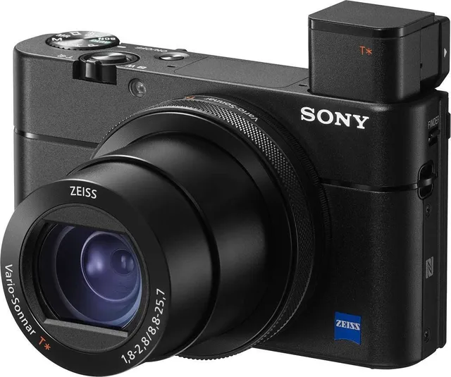 sony-rx100-v-premium-kompaktkamera-mit-1-0-typ-sensor-zeiss-24-70-mm-f1-8-2-8-ob image 1