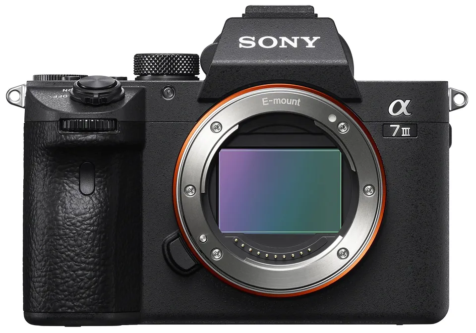 sony-alpha-7-iii-vollformat-systemkamera-ilce-7m3-mit-24-2-mp-exmor-r-sensor-0-0 image 1