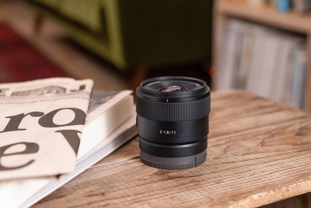 sony-sel11f18-11mm-f1-8-aps-c-ultra-weitwinkel-festbrennweite-e-mount-kompakt-li image 4