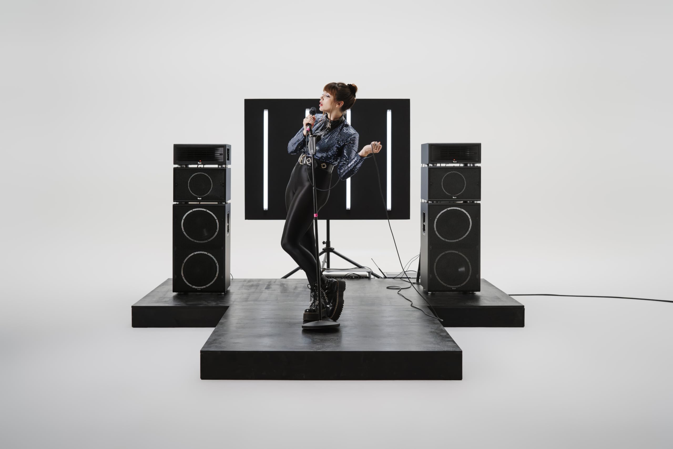 teufel-power-hifi-modulares-bluetooth-lautsprechersystem-mit-440-w-zwei-305-mm-s image 4