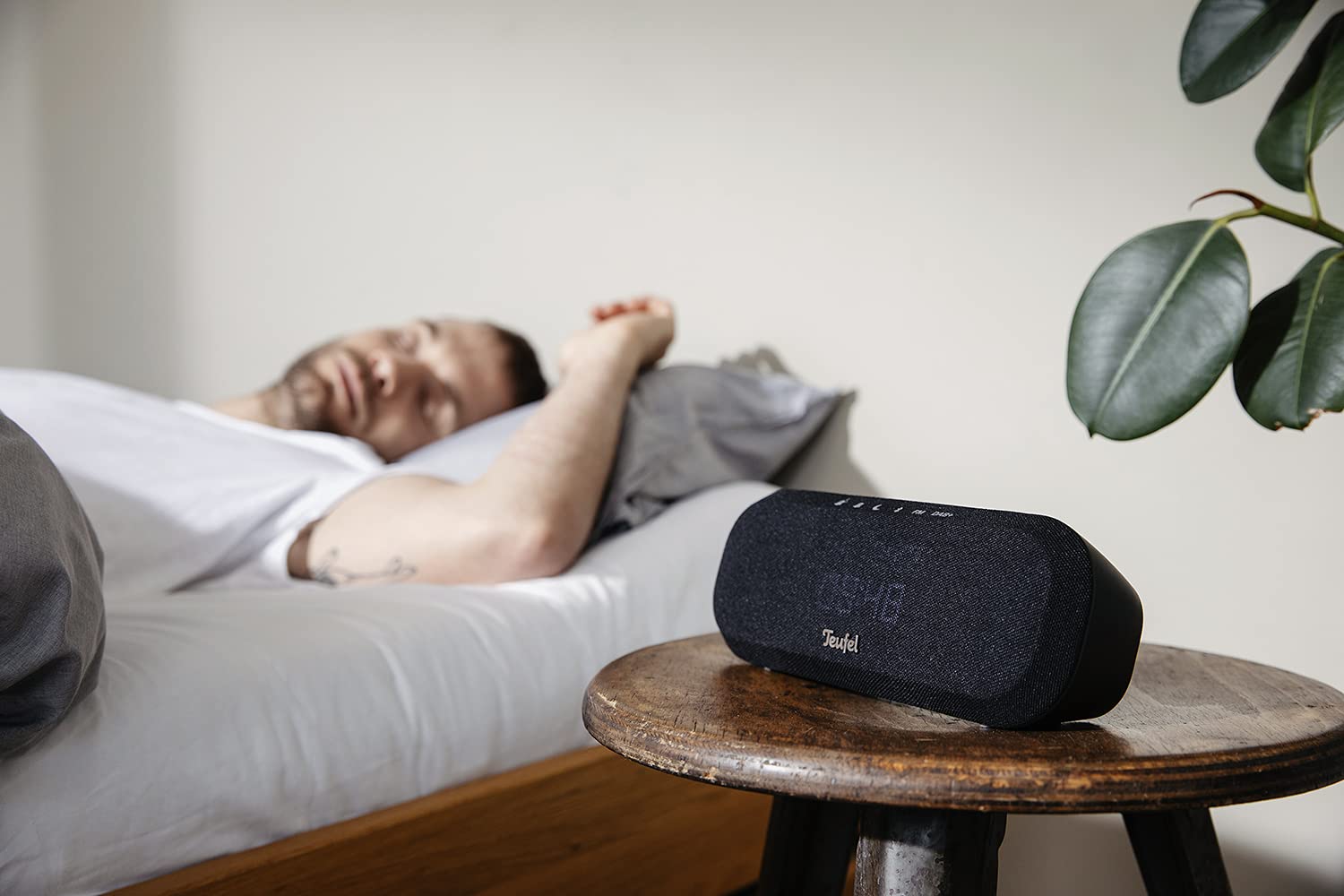 teufel-radio-one-bluetooth-dab-fm-radiowecker-mit-sleeptimer-dual-alarm-und-dyna image 7