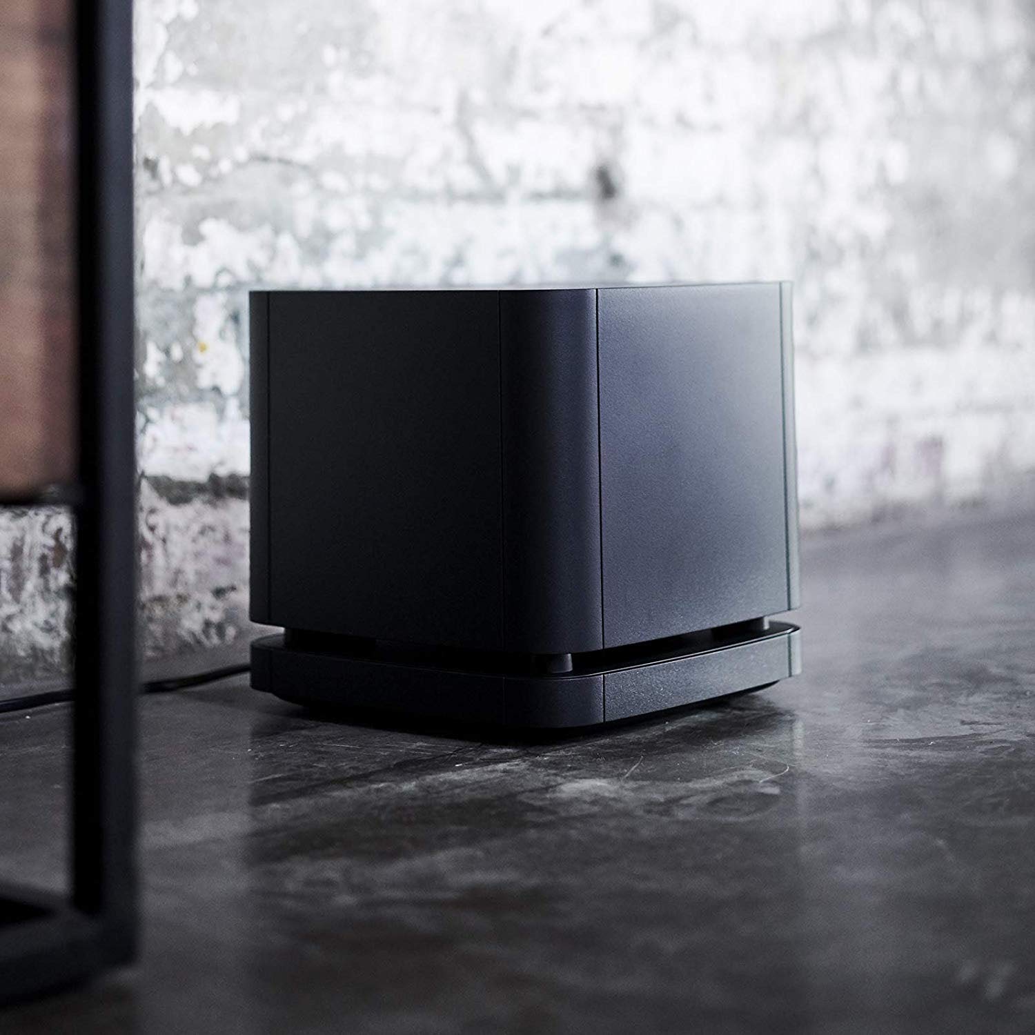 bose-bass-module-500-kabelloser-subwoofer-modell-796145-2100-kompakter-bass-w-rf image 2