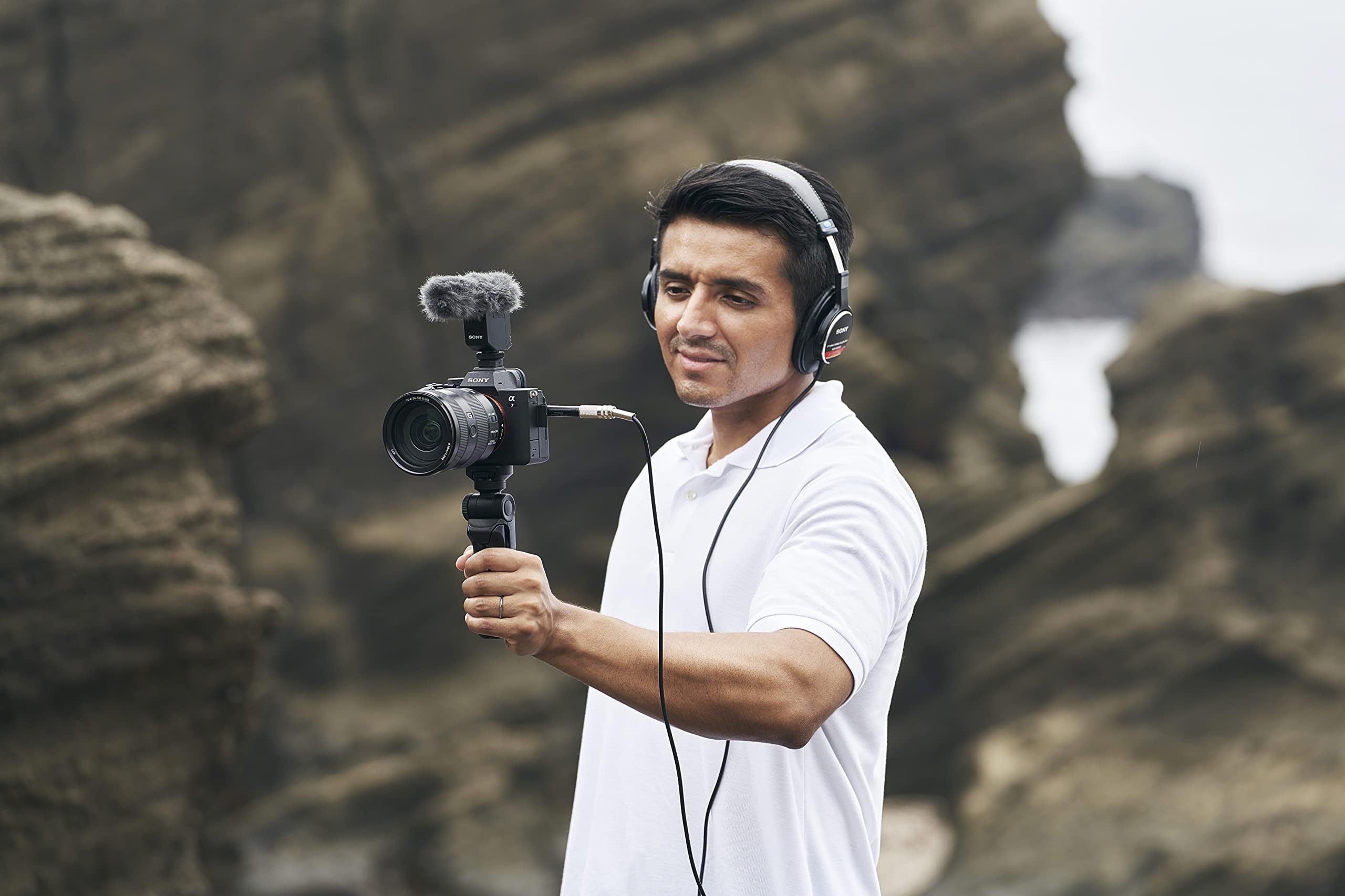 sony-alpha-7-iv-ilce-7m4-vollformat-systemkamera-body-33-mp-exmor-r-bionz-xr-4k- image 5